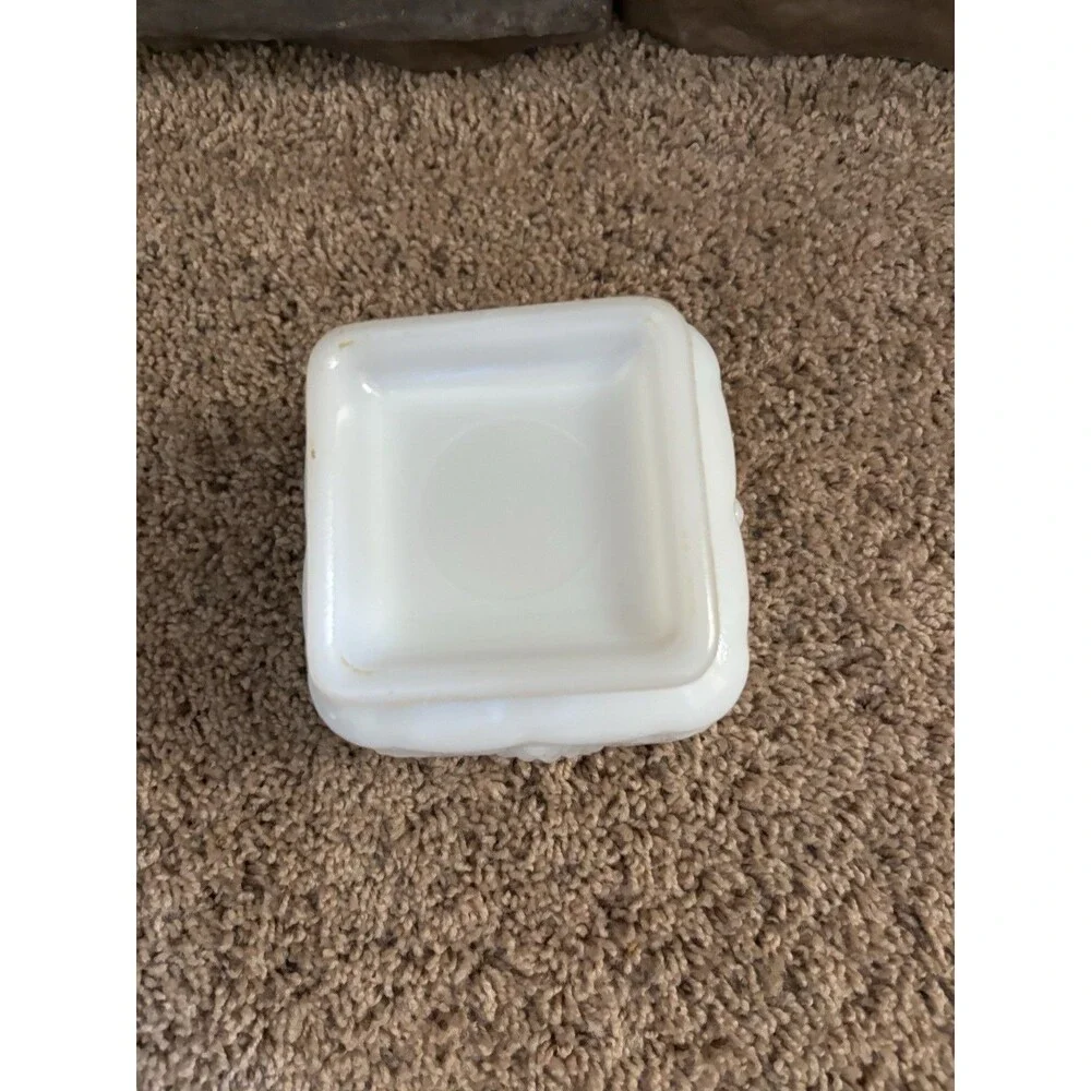 White Milk Glass Grape Decor Collectible Planter Candy Dish 4 Inch Square VTG